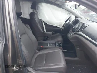 2020 Honda Odyssey EX-L with VIN 5FNRL6H74LB024598, listed as a IAAI auction lot 41689375 with 62,686 mi miles. Bid and sale history available at carsss.com. Image 5.