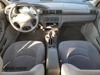 2006 Dodge Stratus SXT z VIN 1B3EL46X96N247426, wystawiony jako Copart lot #75498684 z przebiegiem 87 689 mil mil oraz Czysty tytuł • Clean title. Historia ofert i sprzedaży dostępna na DreamBid. Obrazek 8.