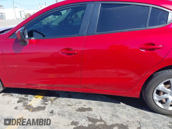 2015 Mazda 3 i Sport z VIN 3MZBM1U75FM162316, wystawiony jako IAAI lot #41869276 z przebiegiem 91 357 mil mil oraz . Historia ofert i sprzedaży dostępna na DreamBid. Obrazek 14.