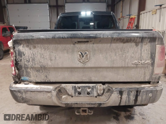 2018 Ram 2500 Big Horn with VIN 3C6UR5DJ7JG166205, listed as a IAAI auction lot 41357740 with 62,612 mi miles. Bid and sale history available at carsss.com. Image 16.