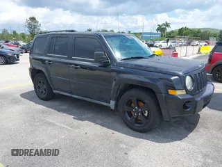2009 Jeep Patriot Sport with VIN 1J4FT28BX9D140446, listed as a IAAI auction lot 40098694 with 202,342 mi miles and . Bid and sale history available at DreamBid. Image 1.