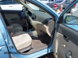 2009 Hyundai Accent Auto GLS z VIN KMHCN46C59U374905, wystawiony jako IAAI lot #42414572 z przebiegiem 180 119 mil mil oraz . Historia ofert i sprzedaży dostępna na DreamBid. Obrazek 5.