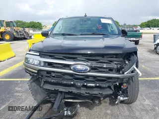 2024 Ford Expedition Max XLT z VIN 1FMJK1J86REA39261, wystawiony jako IAAI lot #42493651 z przebiegiem 47 100 mil mil oraz . Historia ofert i sprzedaży dostępna na DreamBid. Obrazek 6.