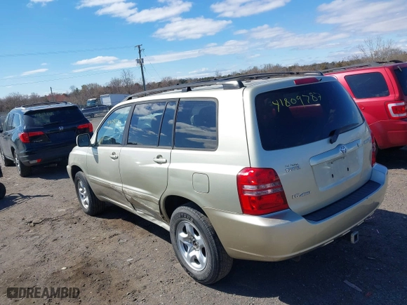 2003 Toyota Highlander with VIN JTEHF21A330133811, listed as a IAAI auction lot 41809283 with 267,024 mi miles. Bid and sale history available at carsss.com. Image 3.