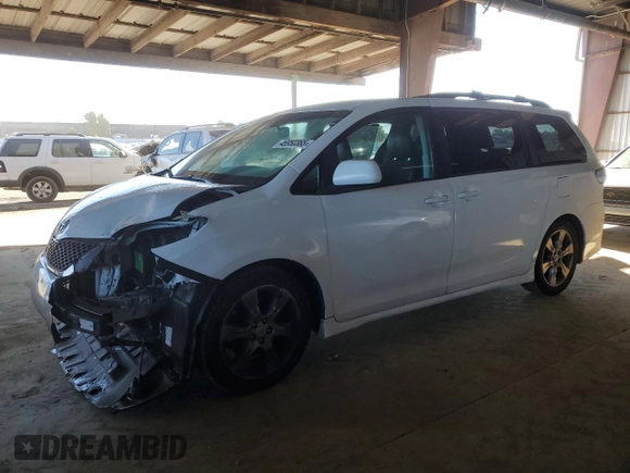 2012 Toyota Sienna SE with VIN 5TDXK3DCXCS196965, listed as a Copart auction lot 46950365 with 141,176 mi miles and Salvage Title. Bid and sale history available at carsss.com. Image 1.
