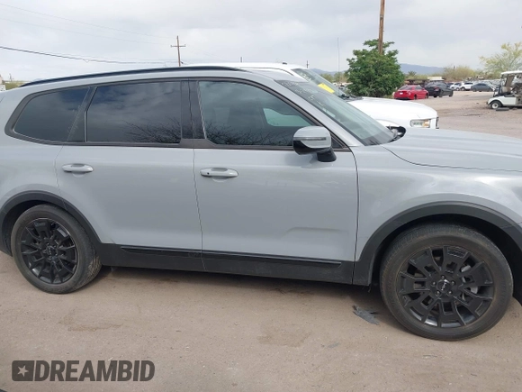2022 Kia Telluride SX with VIN 5XYP5DHC5NG228051, listed as a IAAI auction lot 41964779 with 48,340 mi miles and . Bid and sale history available at carsss.com. Image 13.