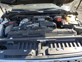 2022 GMC Sierra 3500HD Denali z VIN 1GT49WEYXNF282368, wystawiony jako Copart lot #76686364 z przebiegiem 63 832 mil mil oraz Szkody całkowita. Historia ofert i sprzedaży dostępna na DreamBid. Obrazek 11.
