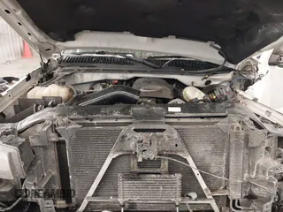 2006 Chevrolet Silverado 1500 LT1 with VIN 2GCEK13T961221041, listed as a IAAI auction lot 41497944 with 156,026 mi miles. Bid and sale history available at carsss.com. Image 10.