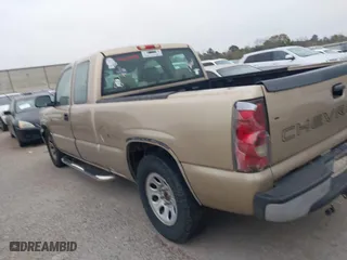 2006 Chevrolet Silverado 1500 LS with VIN 1GCEC19X86Z243384, listed as a IAAI auction lot 41268448 with 165,026 mi miles. Bid and sale history available at carsss.com. Image 3.