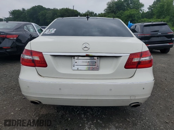 2010 Mercedes-Benz E 350 Luxury с VIN WDDHF8HB6AA239804, выставлен на аукционе Copart как лот 59476645 с пробегом 140 636 миль миль и Списание • Salvage title. История ставок и продаж доступна на DreamBid. Изображение 6.