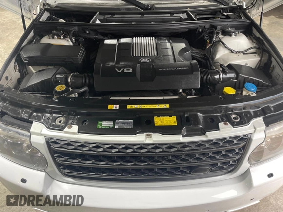 2011 Land Rover Range Rover SC z VIN SALMF1E46BA357805, wystawiony jako Copart lot #45029615 z przebiegiem 120 381 mil mil oraz Czysty tytuł • Clean title. Historia ofert i sprzedaży dostępna na DreamBid. Obrazek 7.