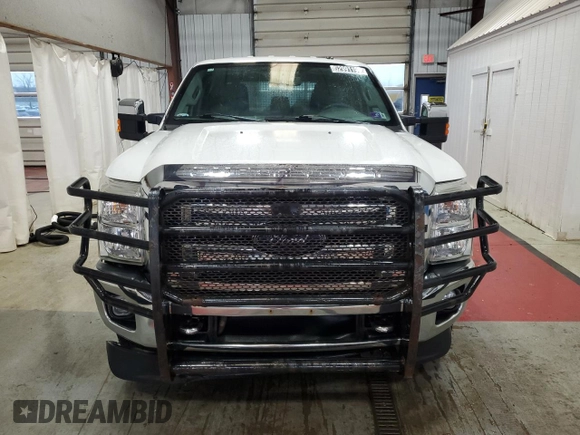 2015 Ford F-350 Platinum with VIN 1FT7W3B6XFEB70944, listed as a Copart auction lot 52991195 with 193,571 mi miles and Clean Title. Bid and sale history available at DreamBid. Image 5.