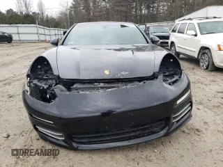 2015 Porsche Panamera 4 z VIN WP0AA2A76FL001864, wystawiony jako Copart lot #40833453 z przebiegiem 71 740 mil mil oraz . Historia ofert i sprzedaży dostępna na DreamBid. Obrazek 5.