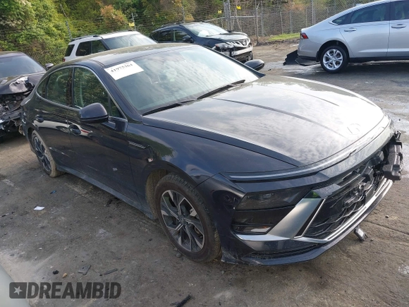 2024 Hyundai Sonata SEL z VIN KMHL64JA8RA373378, wystawiony jako IAAI lot #41975361 z przebiegiem 23 101 mil mil oraz . Historia ofert i sprzedaży dostępna na DreamBid. Obrazek 1.