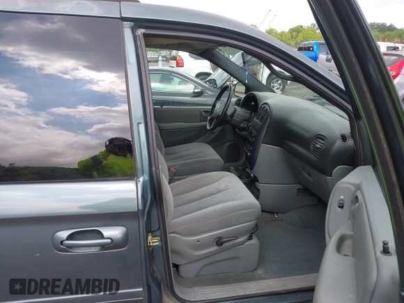 2005 Dodge Caravan SXT with VIN 2D4GP44LX5R159260, listed as a IAAI auction lot 42446336 with 175,917 mi miles and . Bid and sale history available at DreamBid. Image 5.