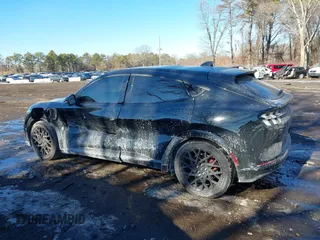 2023 Ford Mustang Mach-E GT z VIN 3FMTK4SX5PMA24192, wystawiony jako IAAI lot #41431780 z przebiegiem 10 394 mil mil oraz . Historia ofert i sprzedaży dostępna na DreamBid. Obrazek 14.