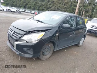2022 Mitsubishi Mirage ES z VIN ML32AUHJXNH009861, wystawiony jako IAAI lot #42240241 z przebiegiem 47 041 mil mil oraz . Historia ofert i sprzedaży dostępna na DreamBid. Obrazek 2.