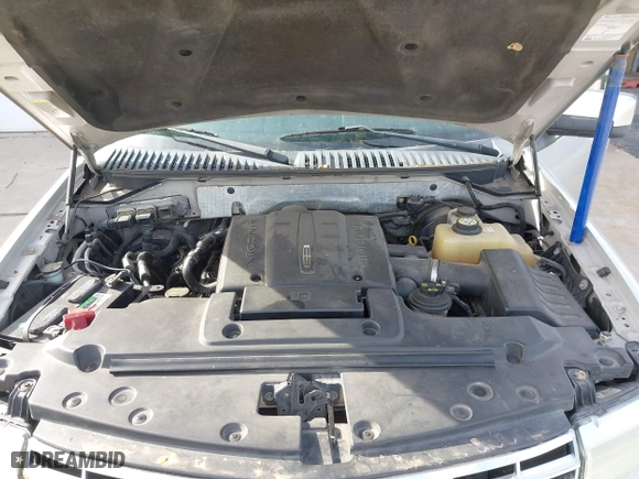 2007 Lincoln Navigator with VIN 5LMFU28537LJ23464, listed as a IAAI auction lot 41860443 with 309,788 mi miles. Bid and sale history available at carsss.com. Image 10.