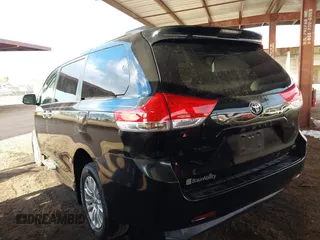 2012 Toyota Sienna XLE AAS with VIN 5TDYK3DC6CS263128, listed as a IAAI auction lot 41583798 with 114,820 mi miles. Bid and sale history available at carsss.com. Image 3.