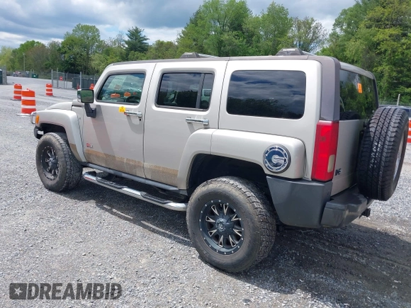 2006 Hummer H3 with VIN 5GTDN136768274114, listed as a IAAI auction lot 42191836 with 119,628 mi miles and . Bid and sale history available at DreamBid. Image 3.