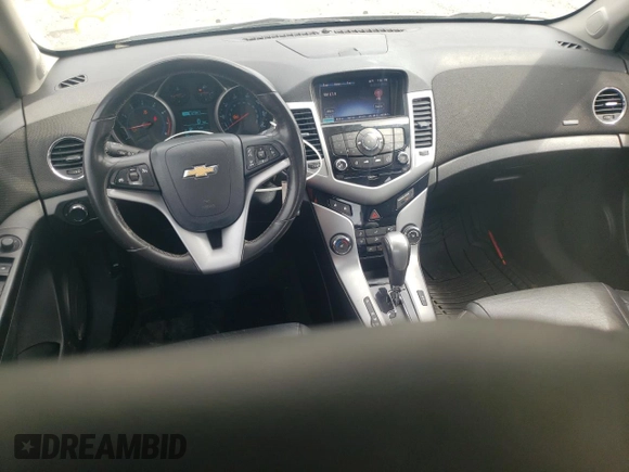 2014 Chevrolet Cruze 2LT z VIN 1G1PE5SB5E7329005, wystawiony jako Copart lot #50637745 z przebiegiem 213 912 mil mil oraz Nie do naprawy • Non repairable. Historia ofert i sprzedaży dostępna na DreamBid. Obrazek 8.