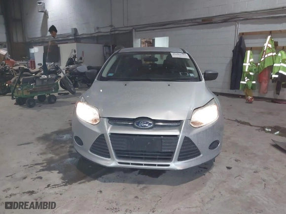 2013 Ford Focus S with VIN 1FADP3E28DL118879, listed as a IAAI auction lot 41415759 with NaN miles. Bid and sale history available at carsss.com. Image 12.