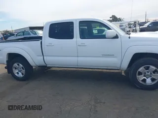 2005 Toyota Tacoma PreRunner with VIN 5TEKU72N55Z069188, listed as a IAAI auction lot 41561796 with 233,474 mi miles. Bid and sale history available at carsss.com. Image 13.