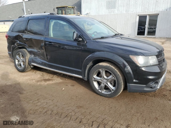 2017 Dodge Journey Crossroad Plus with VIN 3C4PDCGG2HT625943, listed as a Copart auction lot 48458885 with 117,784 mi miles and Clean Title. Bid and sale history available at carsss.com. Image 4.