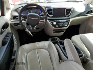 2020 Chrysler Pacifica Touring L with VIN 2C4RC1BG6LR196079, listed as a Copart auction lot 59307915 with 97,611 mi miles and Non repairable. Bid and sale history available at DreamBid. Image 8.