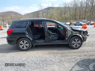2020 Nissan Pathfinder SV with VIN 5N1DR2BM7LC578646, listed as a IAAI auction lot 41947685 with 203,742 mi miles. Bid and sale history available at carsss.com. Image 14.