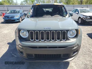 2018 Jeep Renegade Latitude z VIN ZACCJBBB7JPG88689, wystawiony jako Copart lot #54496055 z przebiegiem 46 702 mil mil oraz Szkoda całkowita • Salvage title. Historia ofert i sprzedaży dostępna na DreamBid. Obrazek 5.