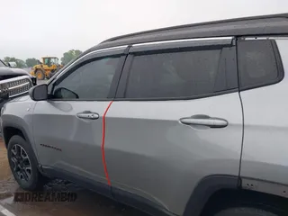 2019 Jeep Compass Trailhawk z VIN 3C4NJDDB9KT721767, wystawiony jako IAAI lot #42115252 z przebiegiem 78 607 mil mil oraz . Historia ofert i sprzedaży dostępna na DreamBid. Obrazek 15.