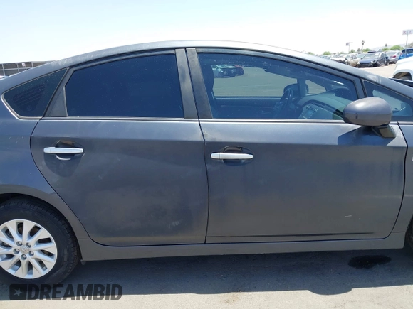 2013 Toyota Prius with VIN JTDKN3DPXD3048211, listed as a IAAI auction lot 41623928 with Not provided miles and . Bid and sale history available at DreamBid. Image 13.