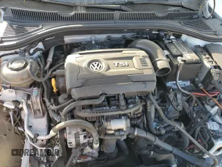 2019 Volkswagen Jetta GLI S с VIN 3VW5T7BU3KM201748, выставлен на аукционе Copart как лот 43240815 с пробегом 85 682 миль миль и Списание • Salvage title. История ставок и продаж доступна на DreamBid. Изображение 11.