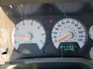 2006 Dodge 1500 SLT z VIN 1D7HU18256S676868, wystawiony jako Copart lot #57648065 z przebiegiem 162 726 mil mil oraz Szkoda całkowita • Salvage title. Historia ofert i sprzedaży dostępna na DreamBid. Obrazek 9.
