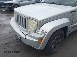 2008 Jeep Liberty Sport with VIN 1J8GN28K08W179241, listed as a IAAI auction lot 41770277 with 204,120 mi miles. Bid and sale history available at carsss.com. Image 6.