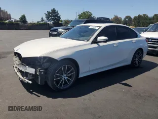 2019 BMW 3 Series 330i z VIN WBA5R1C5XKAE81283, wystawiony jako Copart lot #57516985 z przebiegiem 100 506 mil mil oraz Szkoda całkowita • Salvage title. Historia ofert i sprzedaży dostępna na DreamBid. Obrazek 1.
