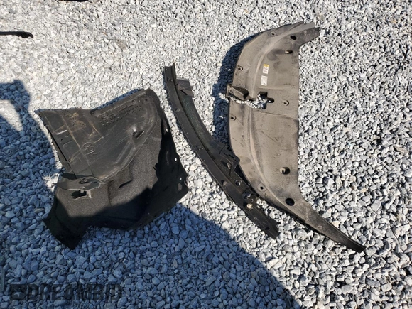 2023 Lexus RZ 450e Premium z VIN JTJAAAAB9PA013516, wystawiony jako Copart lot #50808725 z przebiegiem 571 mil mil oraz Szkoda całkowita • Salvage title. Historia ofert i sprzedaży dostępna na DreamBid. Obrazek 13.