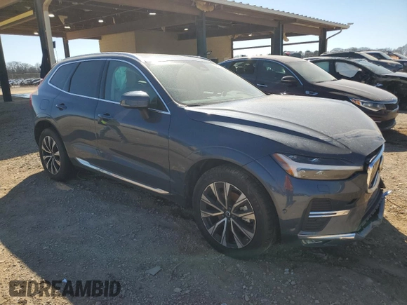 2023 Volvo XC60 Plus Bright Theme z VIN YV4L12RN6P1389037, wystawiony jako Copart lot #48723525 z przebiegiem Nie podano mil oraz Nie do naprawy • Non repairable. Historia ofert i sprzedaży dostępna na DreamBid. Obrazek 4.
