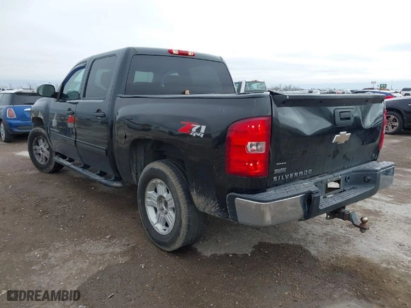 2010 Chevrolet Silverado 1500 LT with VIN 3GCRKSE38AG126152, listed as a IAAI auction lot 41399278 with 246,192 mi miles. Bid and sale history available at carsss.com. Image 3.