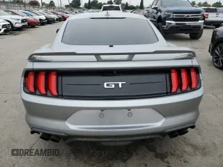 2021 Ford Mustang GT z VIN 1FA6P8CF3M5117977, wystawiony jako Copart lot #62736635 z przebiegiem 13 557 mil mil oraz Szkoda całkowita • Salvage title. Historia ofert i sprzedaży dostępna na DreamBid. Obrazek 6.