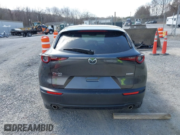 2021 Mazda CX-30 Select with VIN 3MVDMBBL5MM224326, listed as a IAAI auction lot 41821723 with 1 mi miles. Bid and sale history available at carsss.com. Image 16.