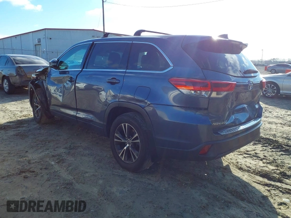 2018 Toyota Highlander LE with VIN 5TDZZRFH1JS246973, listed as a IAAI auction lot 41724379 with 185,461 mi miles and . Bid and sale history available at DreamBid. Image 3.