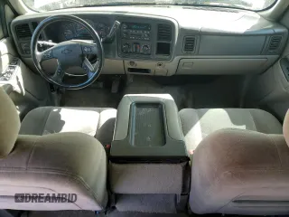 2005 Chevrolet Tahoe LS with VIN 1GNEC13V55R149699, listed as a Copart auction lot 56074485 with 121,039 mi miles and Clean Title. Bid and sale history available at DreamBid. Image 8.