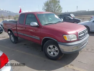 2001 Toyota Tundra SR5 with VIN 5TBRT34171S211237, listed as a IAAI auction lot 41980162 with 390,216 mi miles. Bid and sale history available at carsss.com. Image 1.
