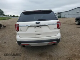2017 Ford Explorer XLT z VIN 1FM5K8D85HGA32908, wystawiony jako Copart lot #62463115 z przebiegiem 172 334 mil mil oraz Czysty tytuł • Clean title. Historia ofert i sprzedaży dostępna na DreamBid. Obrazek 6.