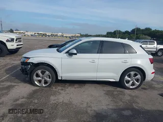 2021 Audi Q5 Prestige with VIN WA1CAAFY7M2055059, listed as a IAAI auction lot 41208519 with 31,806 mi miles. Bid and sale history available at carsss.com. Image 14.