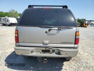 2002 Chevrolet Tahoe Z71 z VIN 1GNEK13T72R285197, wystawiony jako Copart lot #53784905 z przebiegiem 226 662 mil mil oraz Szkoda całkowita • Salvage title. Historia ofert i sprzedaży dostępna na DreamBid. Obrazek 6.