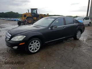 2007 Mercedes-Benz S 550 z VIN WDDNG71X77A044500, wystawiony jako Copart lot #61194905 z przebiegiem 114 982 mil mil oraz Szkoda całkowita • Salvage title. Historia ofert i sprzedaży dostępna na DreamBid. Obrazek 1.