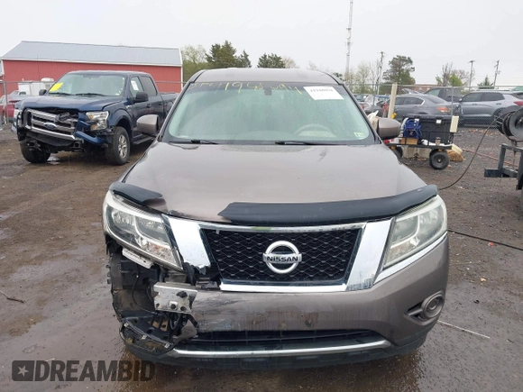 2013 Nissan Pathfinder SV with VIN 5N1AR2MM9DC657723, listed as a IAAI auction lot 41948094 with 129,069 mi miles. Bid and sale history available at carsss.com. Image 12.